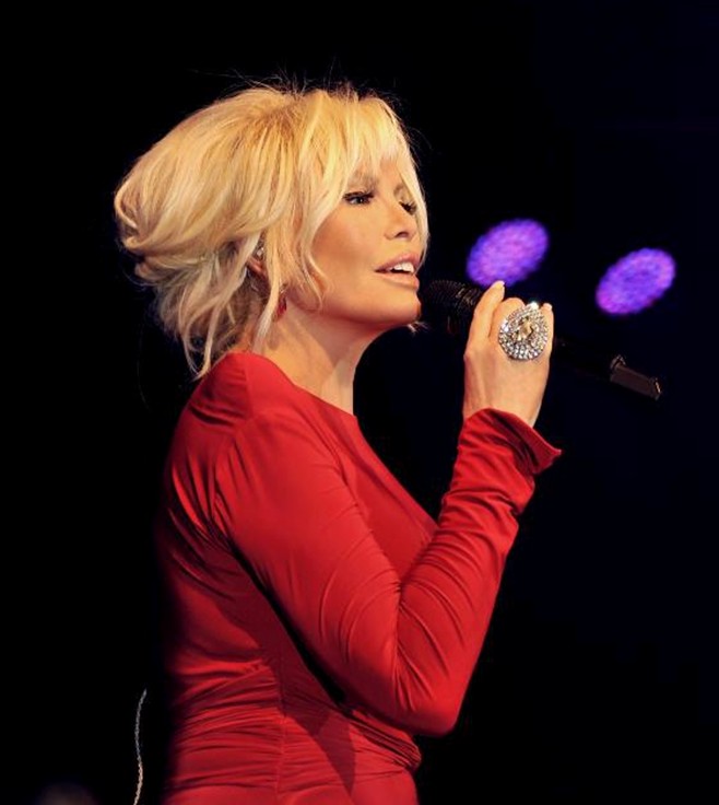 Ajda Pekkan fotoğrafı
