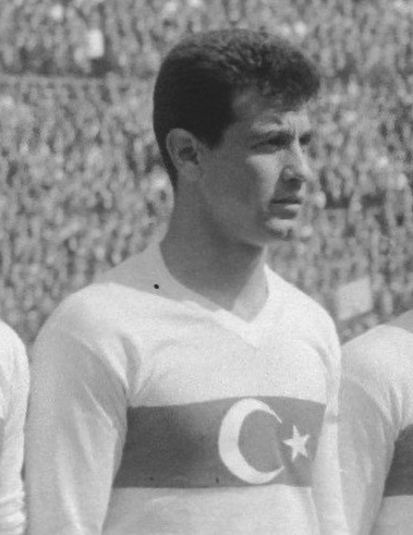 Metin Oktay fotoğrafı